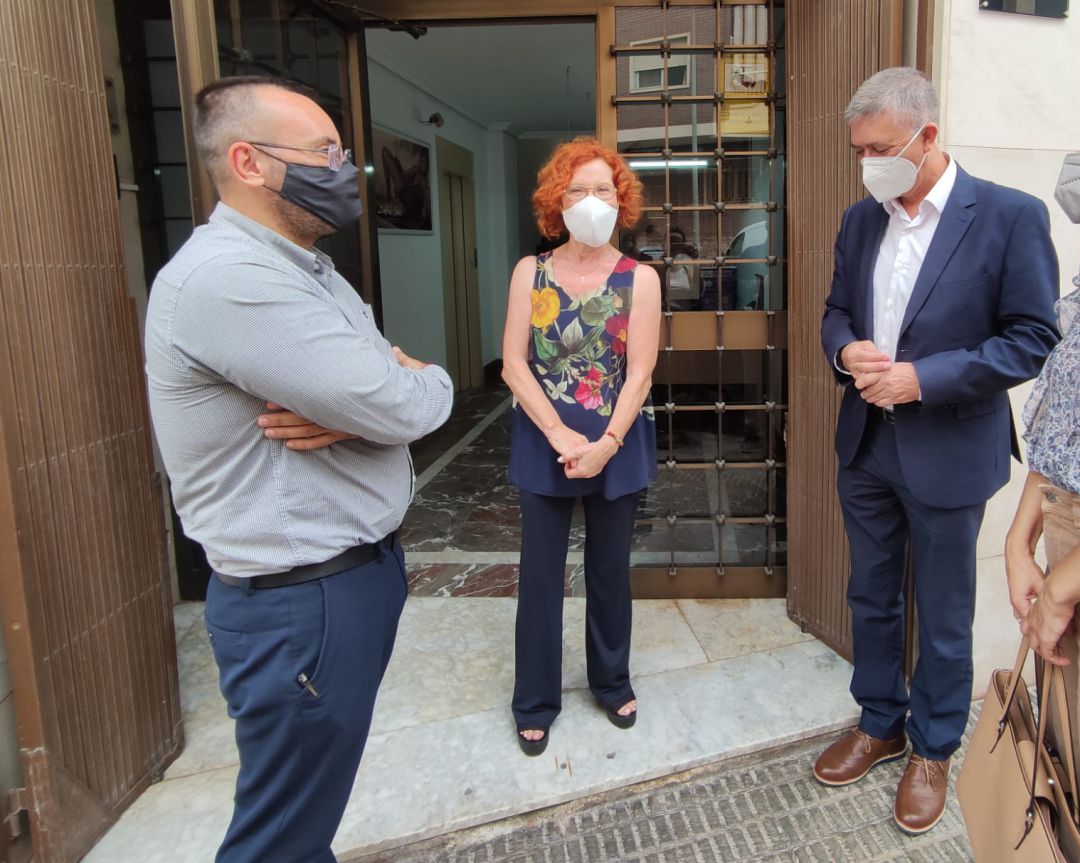 El alcalde de Vila-real, José Benlloch, junto al conseller d’Economia Sostenible, Sectors Productius, Comerç i Treball, Rafael Climent. El alcalde de Vila-real, José Benlloch, junto al conseller d’Economia Sostenible, Sectors Productius, Comerç i Treball, Rafael Climent.