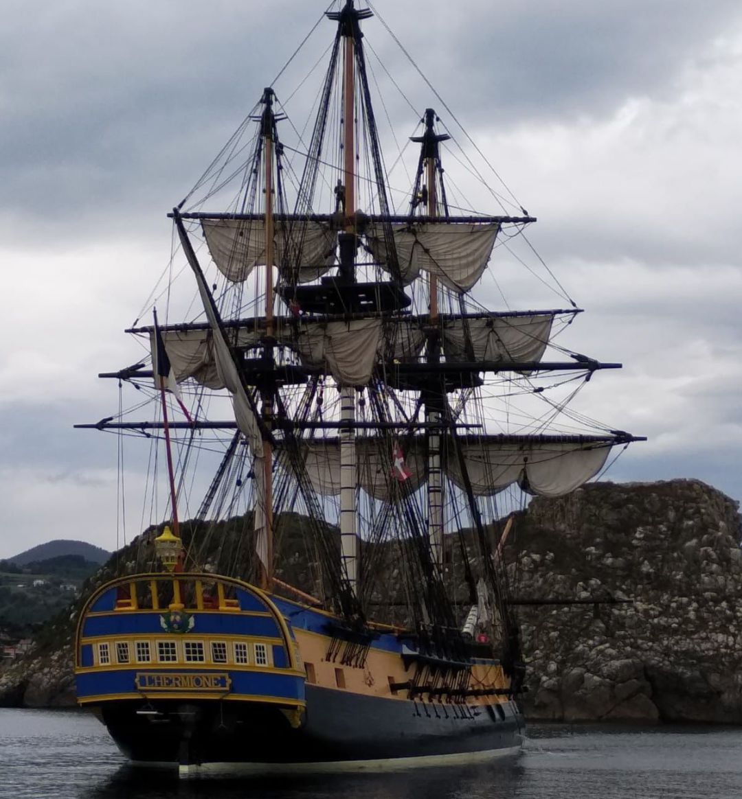 Esta semana ha visitado el municpio costero una réplica del famoso navió, 'Hermione' Esta semana ha visitado el municpio costero una réplica del famoso navió, 'Hermione'