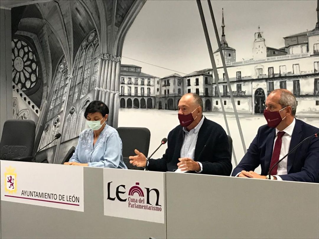 Los concejales de UPL presentan sus nuevas iniciativas en rueda de prensa Los concejales de UPL presentan sus nuevas iniciativas en rueda de prensa