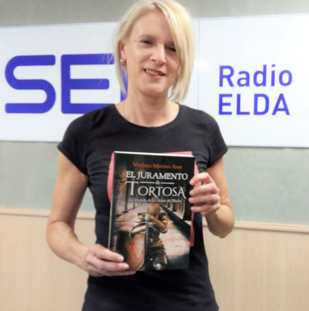 La escritora Verónica Martínez Amat La escritora Verónica Martínez Amat