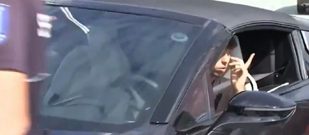 Joao Félix contesta a un aficionado que increpaba a Griezmann Joao Félix contesta a un aficionado que increpaba a Griezmann