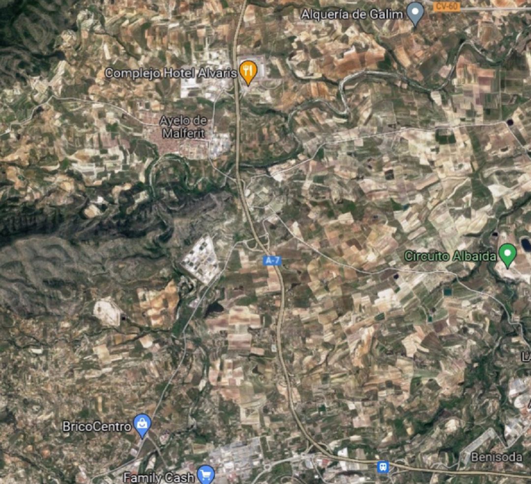 Río Clariano a su paso por Ontinyent Río Clariano a su paso por Ontinyent