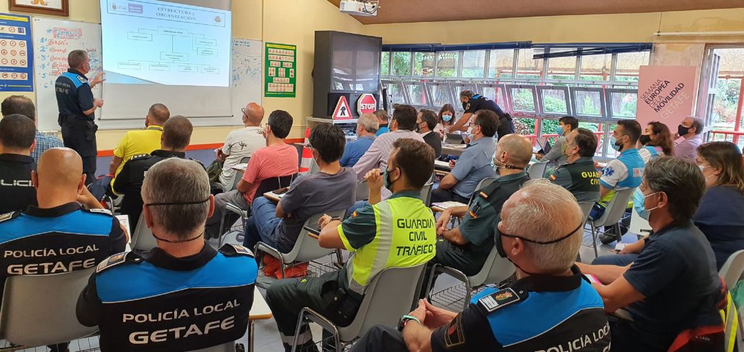Reunión de los cuerpos de seguridad de Getafe para coordinar la actuación en las fiestas. Reunión de los cuerpos de seguridad de Getafe para coordinar la actuación en las fiestas.