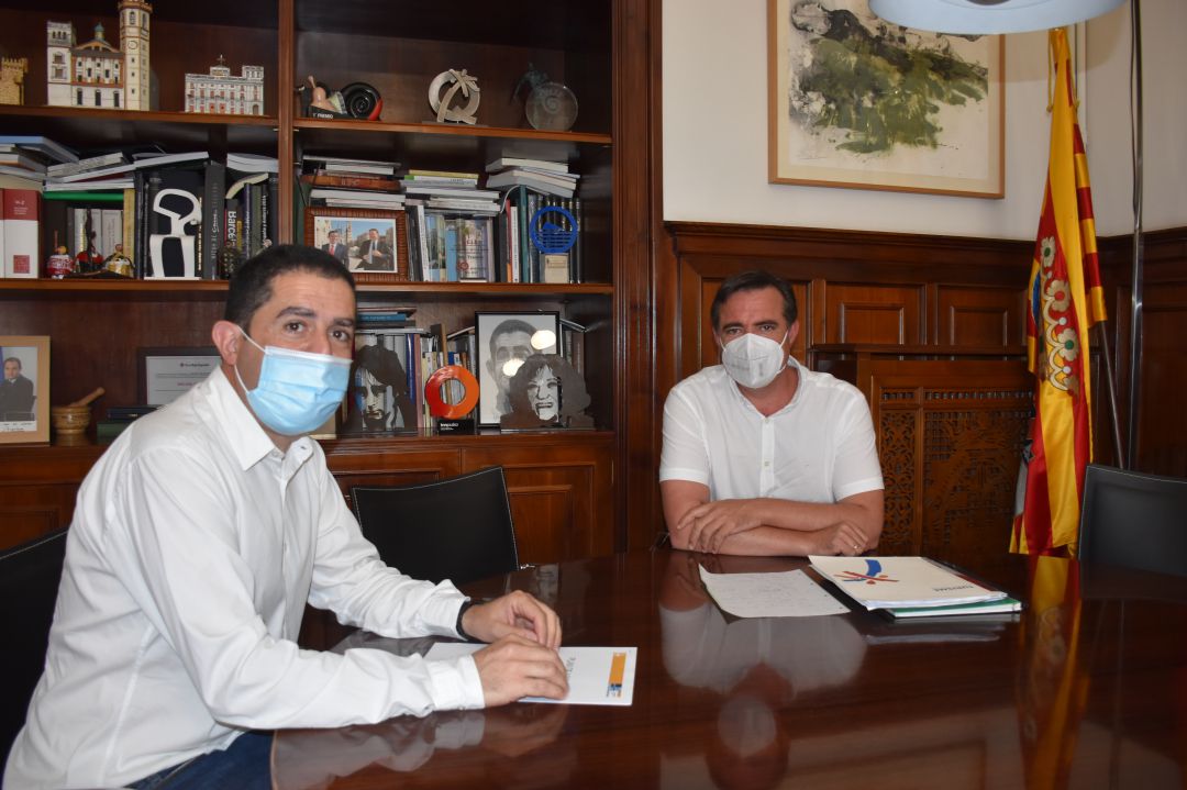 Reunión entre el alcalde de Alcoy, Antonio Francés y Herick Campos el pasado 7 de agosto Reunión entre el alcalde de Alcoy, Antonio Francés y Herick Campos el pasado 7 de agosto