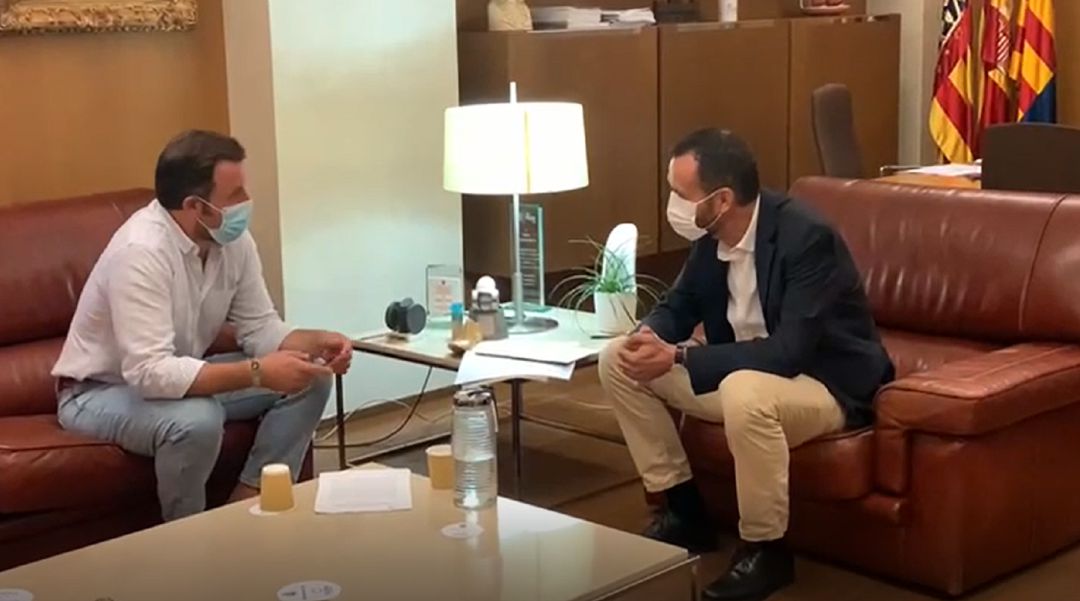 Reunión del portavoz del grupo municipal del Partido Popular y el alcalde de Elche Reunión del portavoz del grupo municipal del Partido Popular y el alcalde de Elche