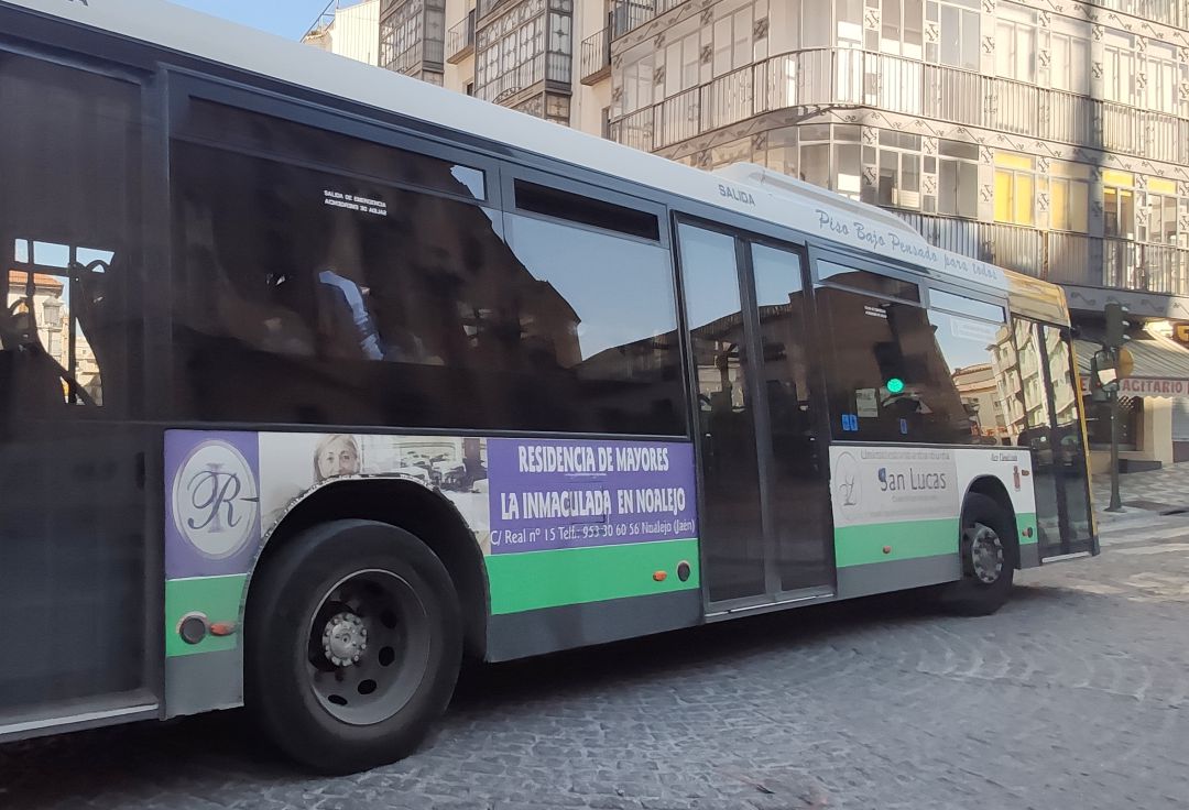 La plantilla de trabajadores de Autobuses Castillo vuelve a ver sobrepasado el meridiano del mes sin cobrar sus salarios en tiempo y forma La plantilla de trabajadores de Autobuses Castillo vuelve a ver sobrepasado el meridiano del mes sin cobrar sus salarios en tiempo y forma