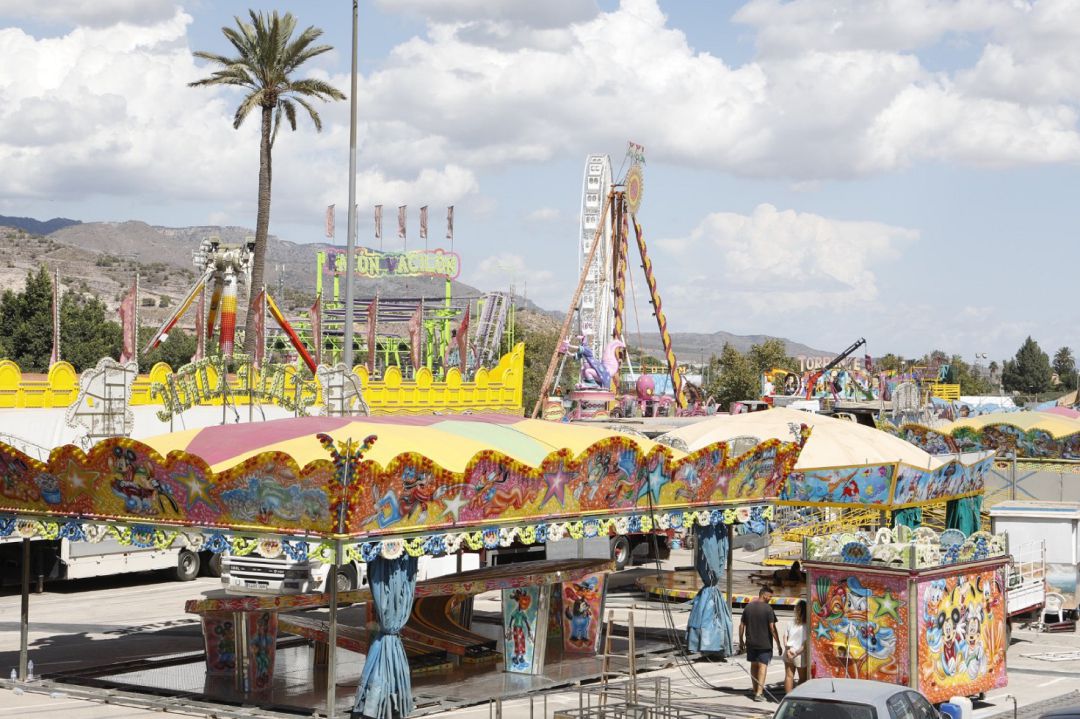 La Feria de Lorca abre hoy en el Huerto de la Rueda condicionada por la pandemia. La Feria de Lorca abre hoy en el Huerto de la Rueda condicionada por la pandemia.
