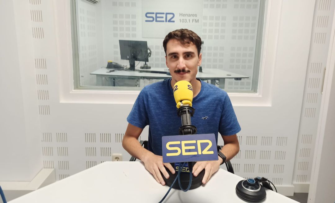 Darío Márquez, colaborador de SER Henares, nuevo Premio de Poesía Joven Antonio Carvajal. Darío Márquez, colaborador de SER Henares, nuevo Premio de Poesía Joven Antonio Carvajal.