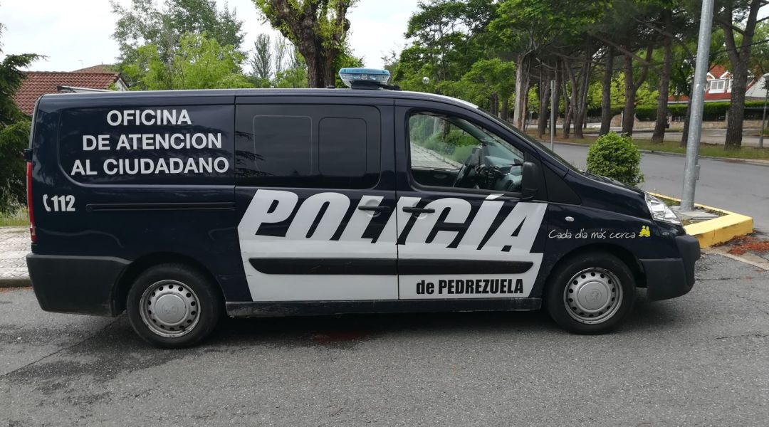Furgón de la Policía Local de Pedrezuela Furgón de la Policía Local de Pedrezuela
