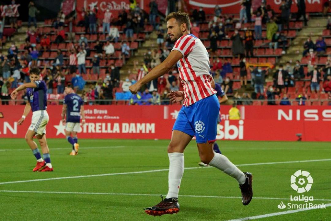 Stuani celebra el seu segon gol d'aquesta temporada. Stuani celebra el seu segon gol d'aquesta temporada.