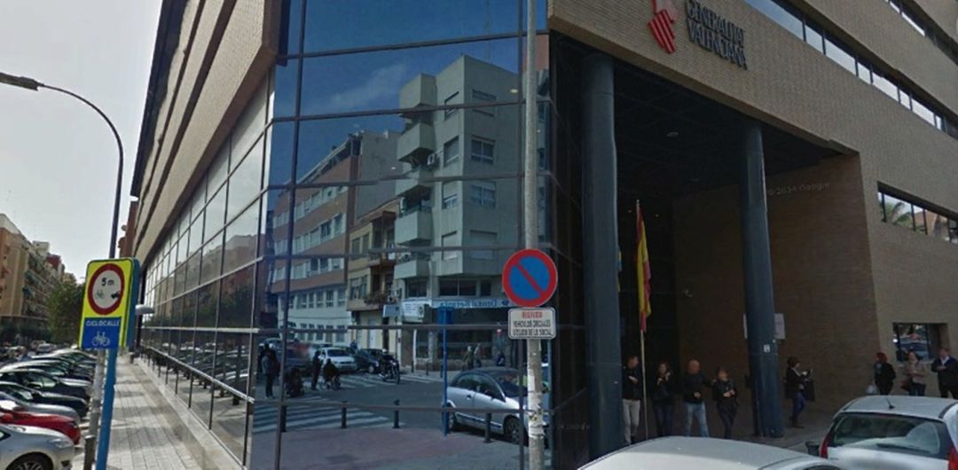 Juzgados de Benalúa en la calle Pardo Gimeno Juzgados de Benalúa en la calle Pardo Gimeno