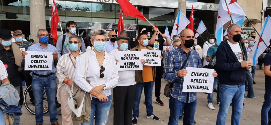 concentración del BNG en el Obelisco contra la subida del recibo de la luz concentración del BNG en el Obelisco contra la subida del recibo de la luz