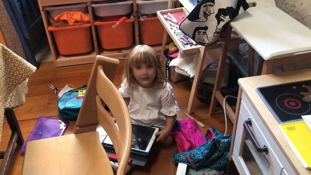 Niña que se ha hecho viral por su conversación con Siri Niña que se ha hecho viral por su conversación con Siri