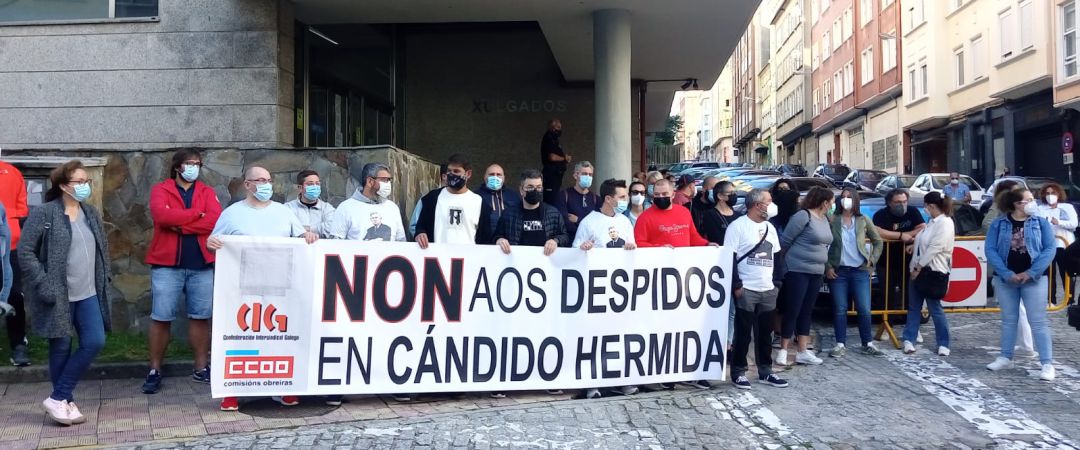 Concentración frente a los juzgados de Ferrol Concentración frente a los juzgados de Ferrol