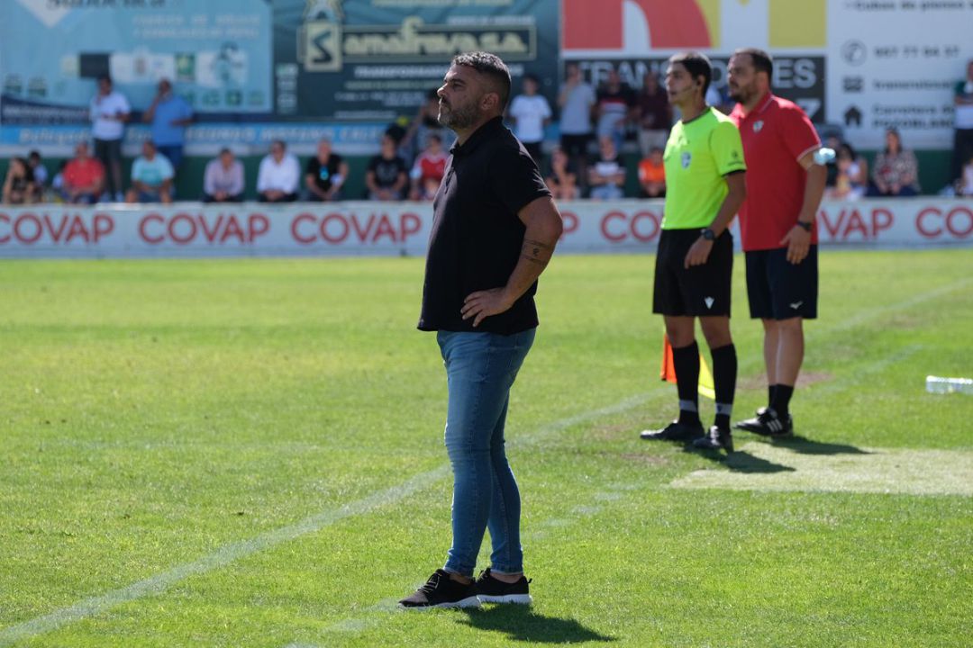 Emilio Fajardo durante el partido en Pozoblanco Emilio Fajardo durante el partido en Pozoblanco