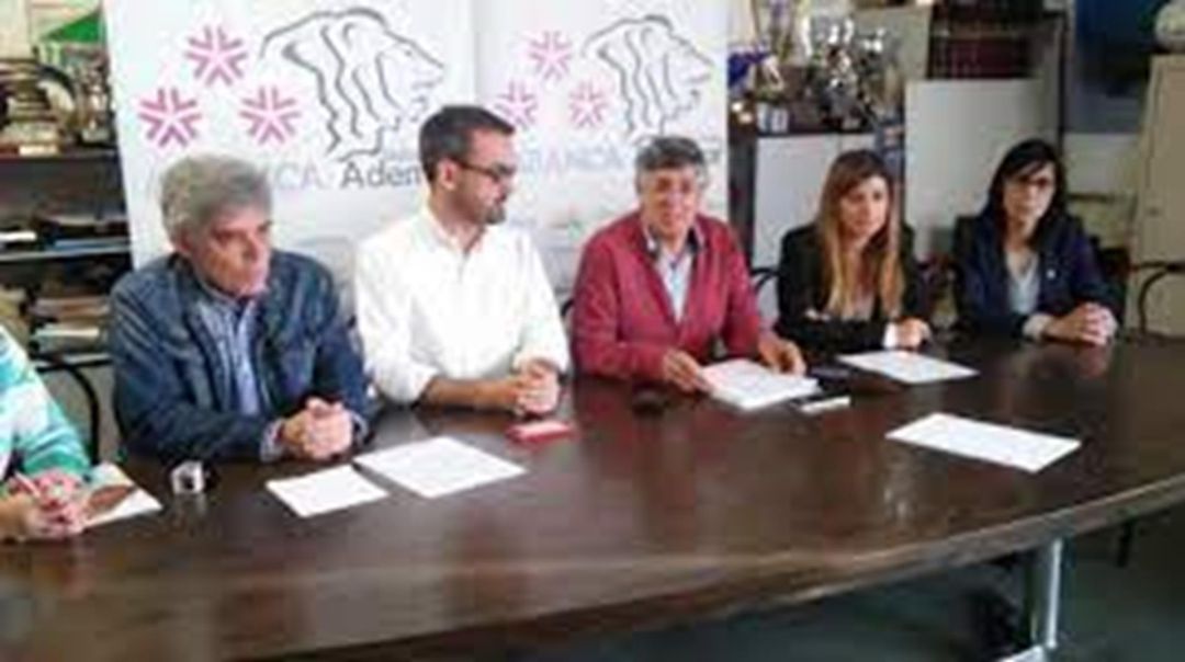 La directiva del ABANCA Ademar ha mostrado su malestar por la política de subvenciones de la Junta de Castilla y León La directiva del ABANCA Ademar ha mostrado su malestar por la política de subvenciones de la Junta de Castilla y León