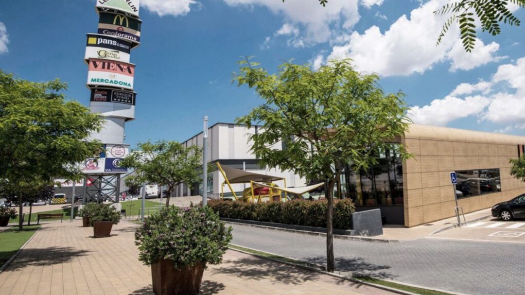 Centro Comercial Via de Sabadell Centro Comercial Via de Sabadell