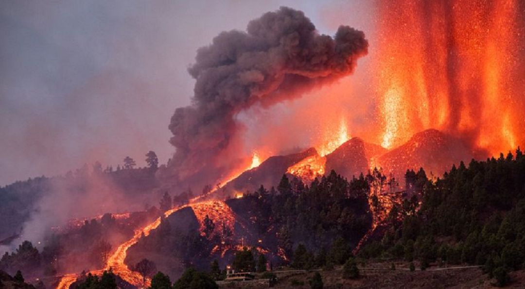 Cumbre Vieja: El satélite europeo Copernicus publica la primera cartografía de daños del volcán de La Palma Cumbre Vieja: El satélite europeo Copernicus publica la primera cartografía de daños del volcán de La Palma