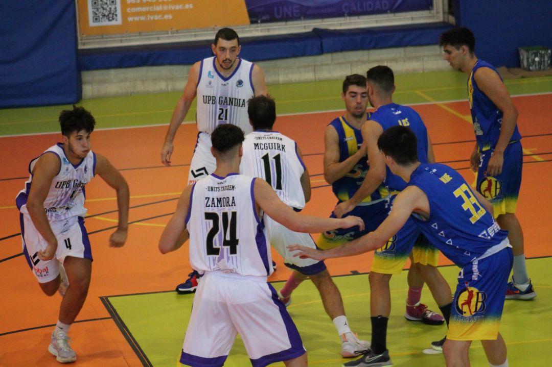 Lance del partido del UpB Gandia contra el Alginet Lance del partido del UpB Gandia contra el Alginet