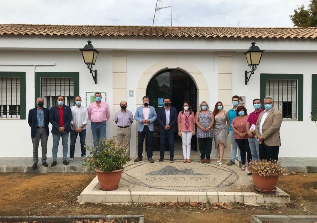 La Asociación para la Promoción y Desarrollo de la Vía Verde del Aceite es ya una realidad como una iniciativa promovida por las provincias de Jaén y Córdoba La Asociación para la Promoción y Desarrollo de la Vía Verde del Aceite es ya una realidad como una iniciativa promovida por las provincias de Jaén y Córdoba
