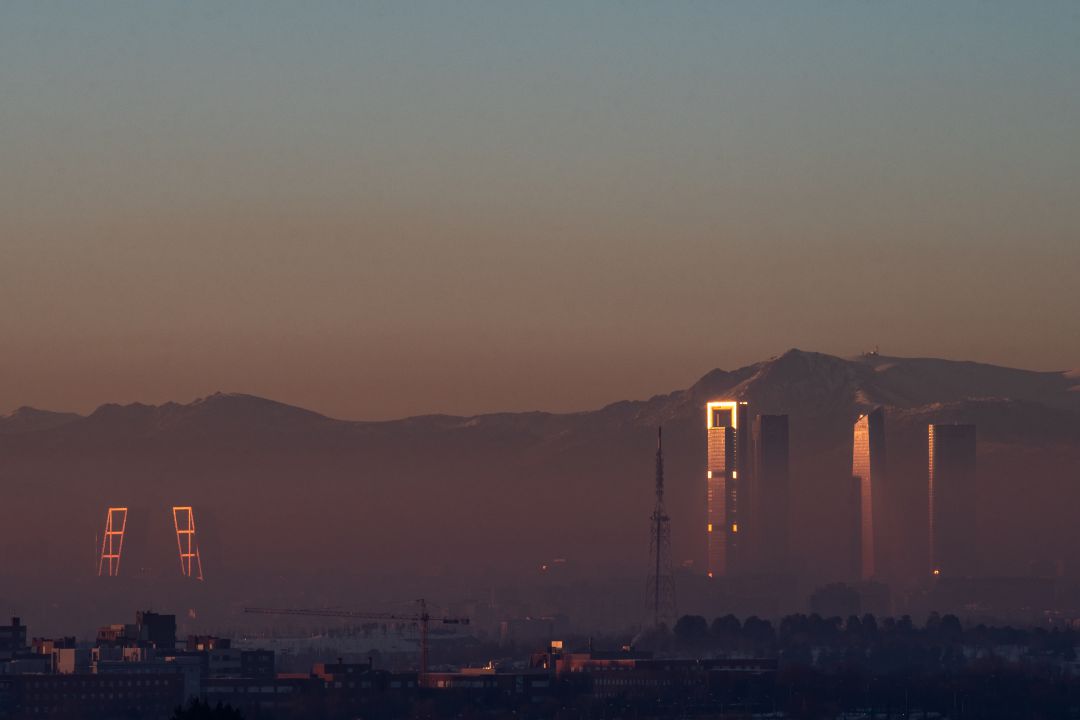 Vista de los rascacielos de Madrid tras el temporal Filomena. Vista de los rascacielos de Madrid tras el temporal Filomena.