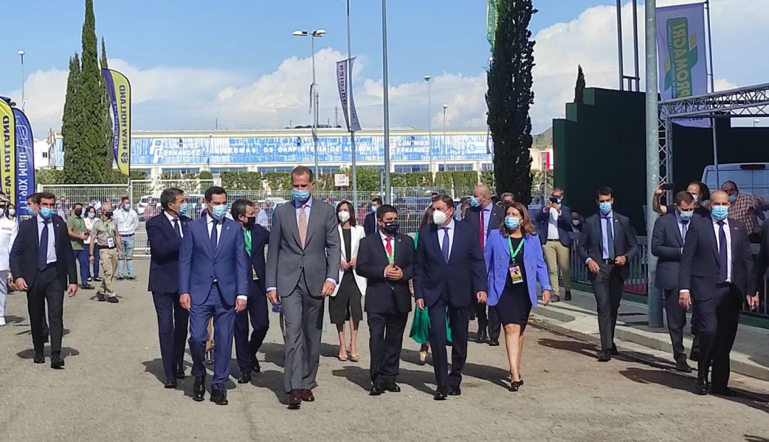 Felipe VI en su recorrido por Expoliva. Felipe VI en su recorrido por Expoliva.