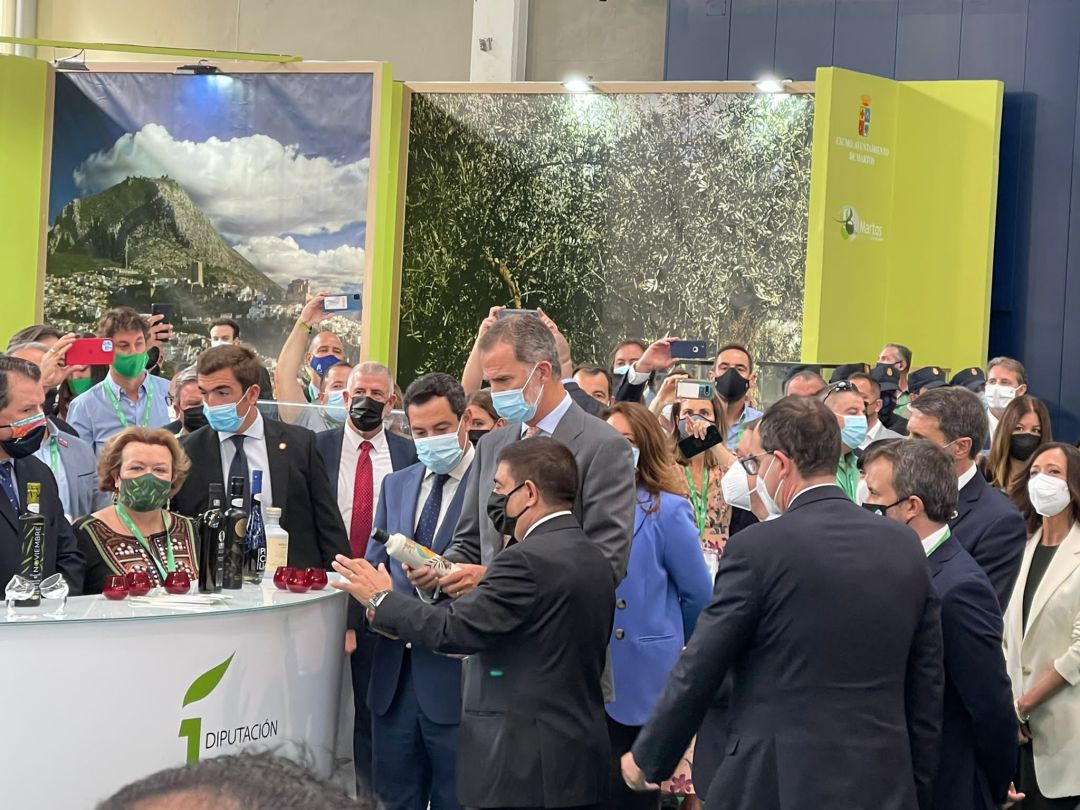 Felipe VI, durante su visita a la edición 2021 de Expoliva. Felipe VI, durante su visita a la edición 2021 de Expoliva.