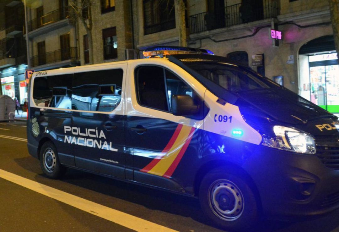 Foto de archivo de un furgón de la Policía Nacional Foto de archivo de un furgón de la Policía Nacional
