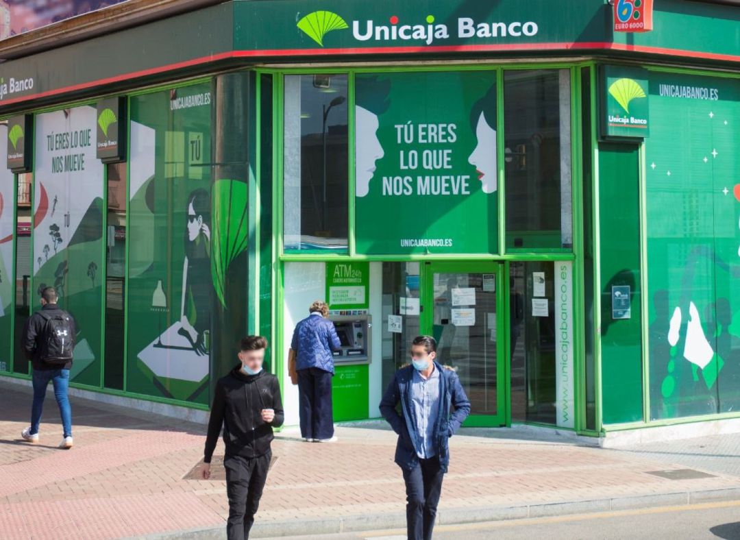 Oficina de Unicaja Banco Oficina de Unicaja Banco