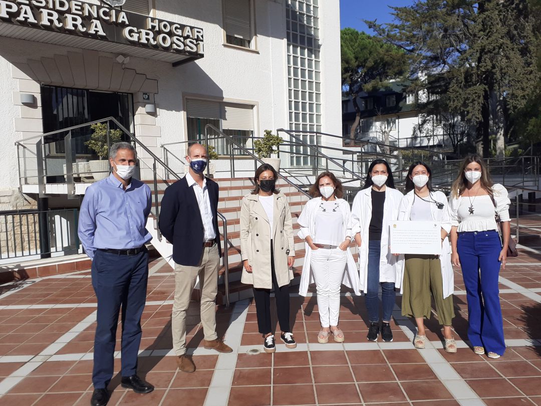 El reconocimiento se ha llevado a cabo en dos centros residenciales que acogieron a vecinos desalojados por el incendio El reconocimiento se ha llevado a cabo en dos centros residenciales que acogieron a vecinos desalojados por el incendio