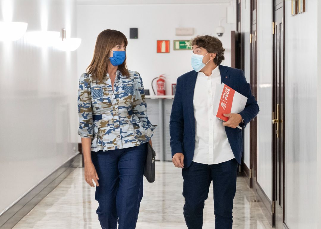 Idoia Mendia y Eneko Andueza, en una imagen de archivo Idoia Mendia y Eneko Andueza, en una imagen de archivo
