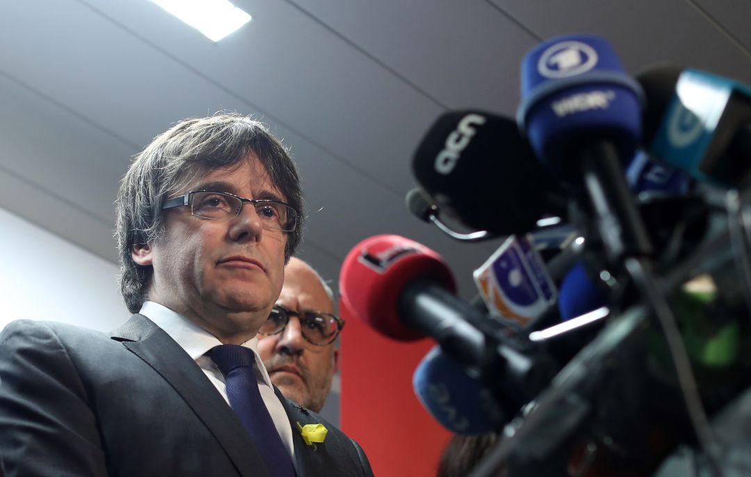 Carles Puigdemont en rueda de prensa en Bruselas en diciembre de 2017. Carles Puigdemont en rueda de prensa en Bruselas en diciembre de 2017.