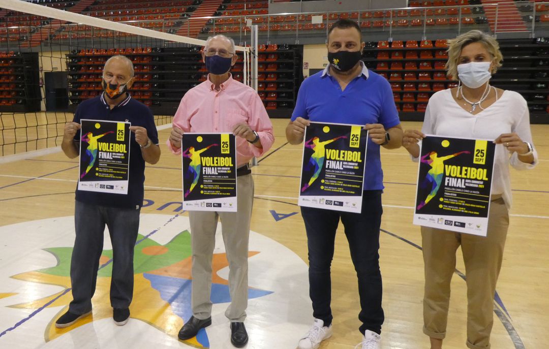 Marcelo Mussi, presidente del Club Voleibol La Nucía, Nuria Pla, directora técnica de la FVBCV, Arturo Ruiz, presidente de la FVBCV y Sergio Villalba, concejal de Deportes Marcelo Mussi, presidente del Club Voleibol La Nucía, Nuria Pla, directora técnica de la FVBCV, Arturo Ruiz, presidente de la FVBCV y Sergio Villalba, concejal de Deportes