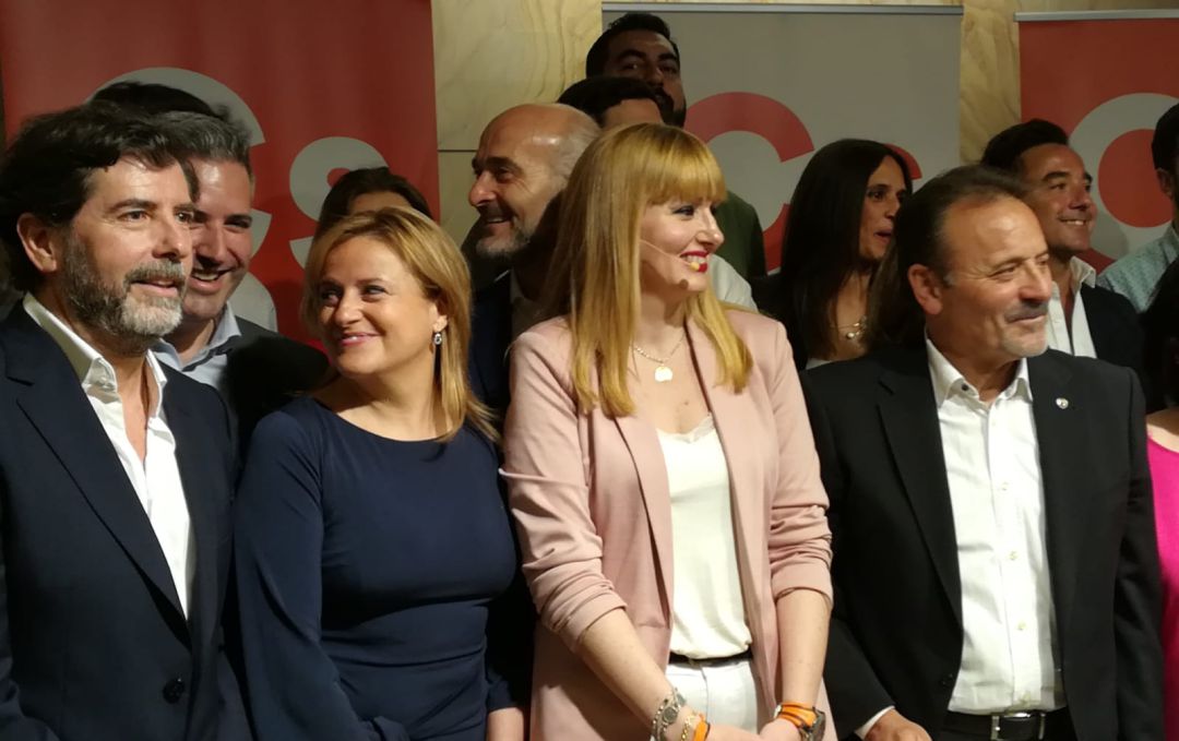 Bruno García (primero por la izquierda), acompañado de María Cantos y Miguel Castro, expulsados de Cs, durante la presentación de la candidatura a las municipales de 2019. Bruno García (primero por la izquierda), acompañado de María Cantos y Miguel Castro, expulsados de Cs, durante la presentación de la candidatura a las municipales de 2019.