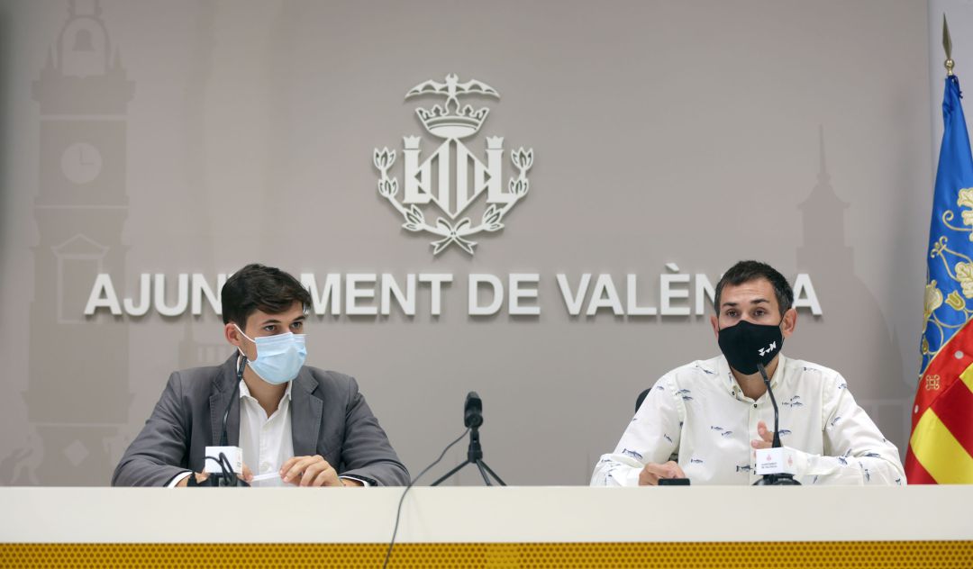 El concejal de Hacienda, Borja Sanjuán, del PSPV, y el vicealcalde de València, Sergi Campillo, de Compromís, comparecen tras la Junta de Gobierno Local El concejal de Hacienda, Borja Sanjuán, del PSPV, y el vicealcalde de València, Sergi Campillo, de Compromís, comparecen tras la Junta de Gobierno Local