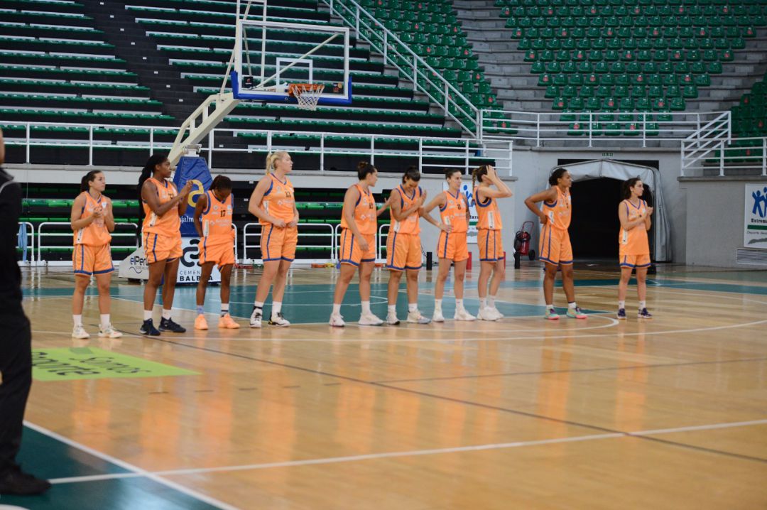 El equipo en la presentación del partido El equipo en la presentación del partido