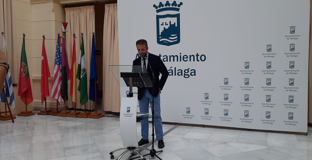 Carlos Conde, concejal de Economía y Hacienda en el Patio de Banderas del Ayuntamiento de Málaga Carlos Conde, concejal de Economía y Hacienda en el Patio de Banderas del Ayuntamiento de Málaga