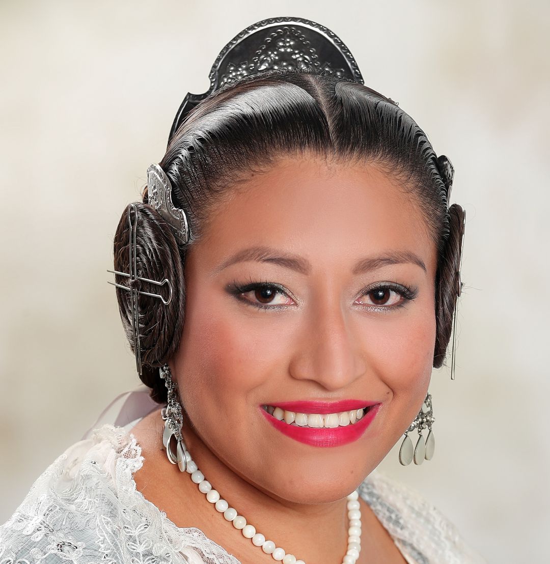 Mayuu Ruiz es candidata a corte de honor de València y a fallera mayor de la ciudad de 2022. Mayuu Ruiz es candidata a corte de honor de València y a fallera mayor de la ciudad de 2022.