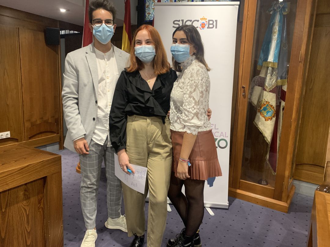 El grupo de estudiantes, en la presentación El grupo de estudiantes, en la presentación