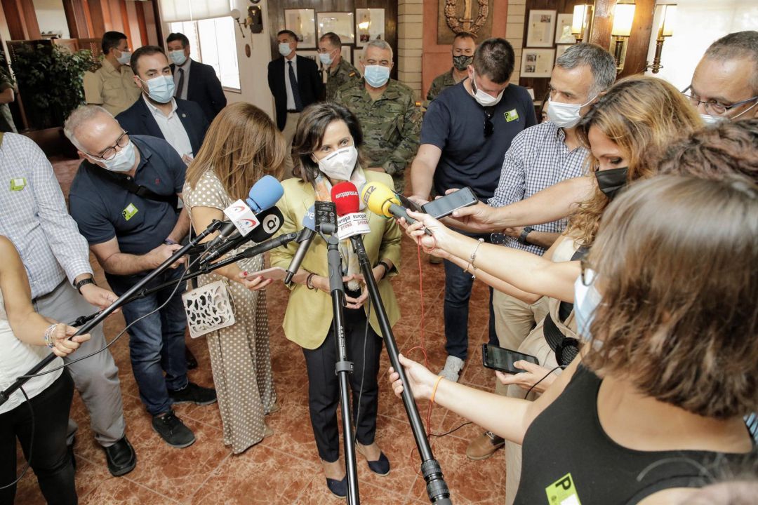 La ministra de Defensa, Margarita Robles, ofrece declaraciones a los medios durante su visita al mando de Operaciones Especiales en el barrio de Rabasa, a 27 de septiembre de 2021, en Alicante, Comunidad Valenciana (España). - Marta Fernández Jara - Europa Press La ministra de Defensa, Margarita Robles, ofrece declaraciones a los medios durante su visita al mando de Operaciones Especiales en el barrio de Rabasa, a 27 de septiembre de 2021, en Alicante, Comunidad Valenciana (España). - Marta Fernández Jara - Europa Press