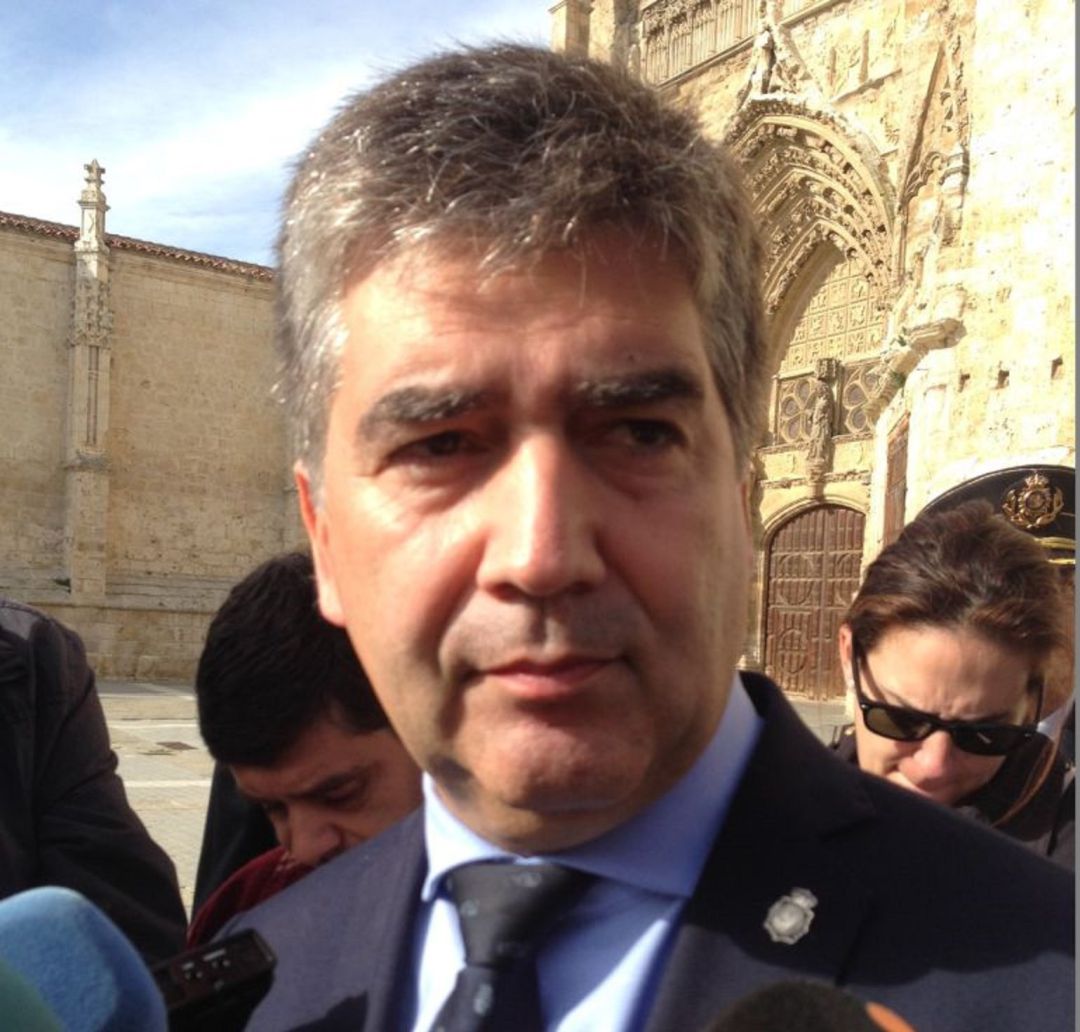 Cosidó cesa a petición propia como personal eventual de la Junta de Castilla y León Cosidó cesa a petición propia como personal eventual de la Junta de Castilla y León