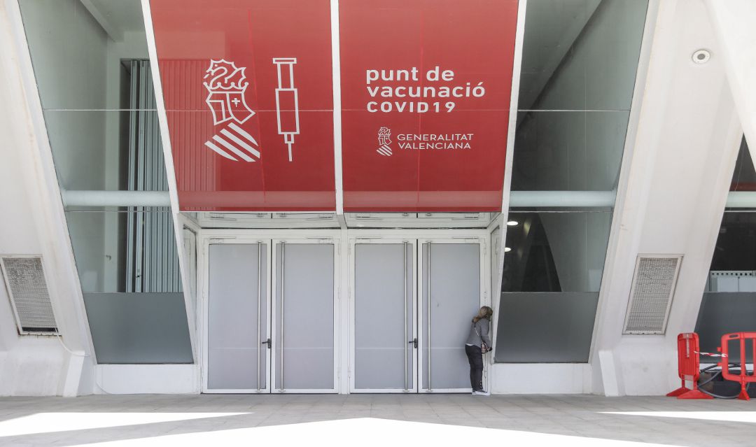 Archivo - Punto de vacunación en la Ciudad de las Artes y las Ciencias de Valencia Archivo - Punto de vacunación en la Ciudad de las Artes y las Ciencias de Valencia