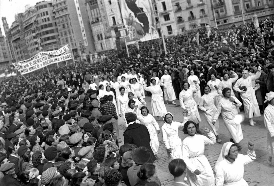 Manifestación de mujeres por las calles de València. Manifestación de mujeres por las calles de València.