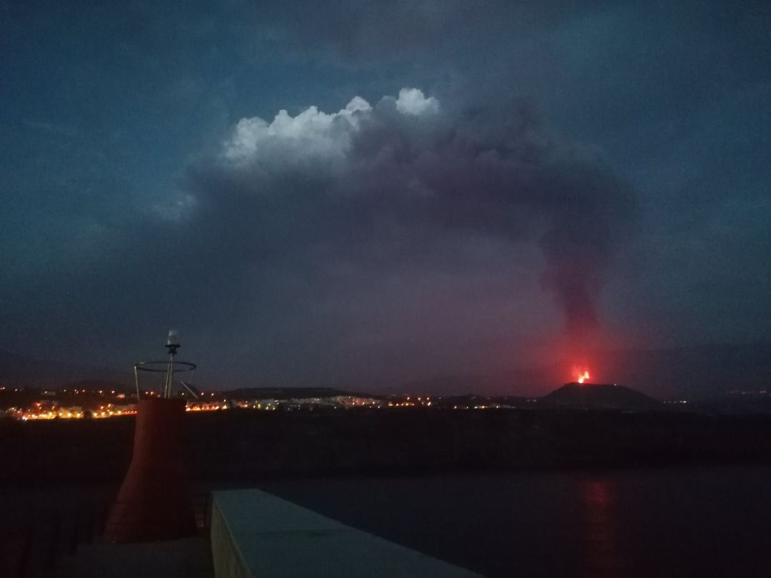 Actualizados los datos más recientes sobre la actividad volcánica en La Palma. Actualizados los datos más recientes sobre la actividad volcánica en La Palma.