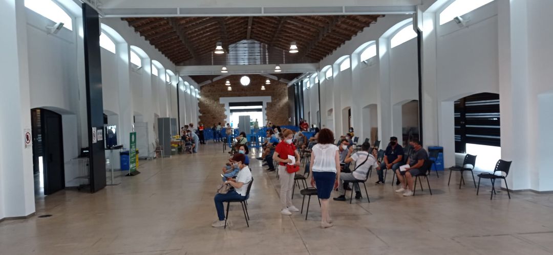 Imagen de archivo de una jornada de vacunación sin cita previa, en Ondara. Imagen de archivo de una jornada de vacunación sin cita previa, en Ondara.