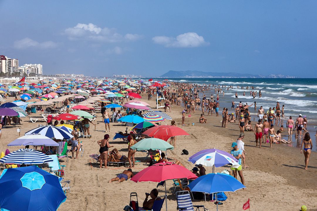 La playa de Gandia en pleno verano de 2021 La playa de Gandia en pleno verano de 2021