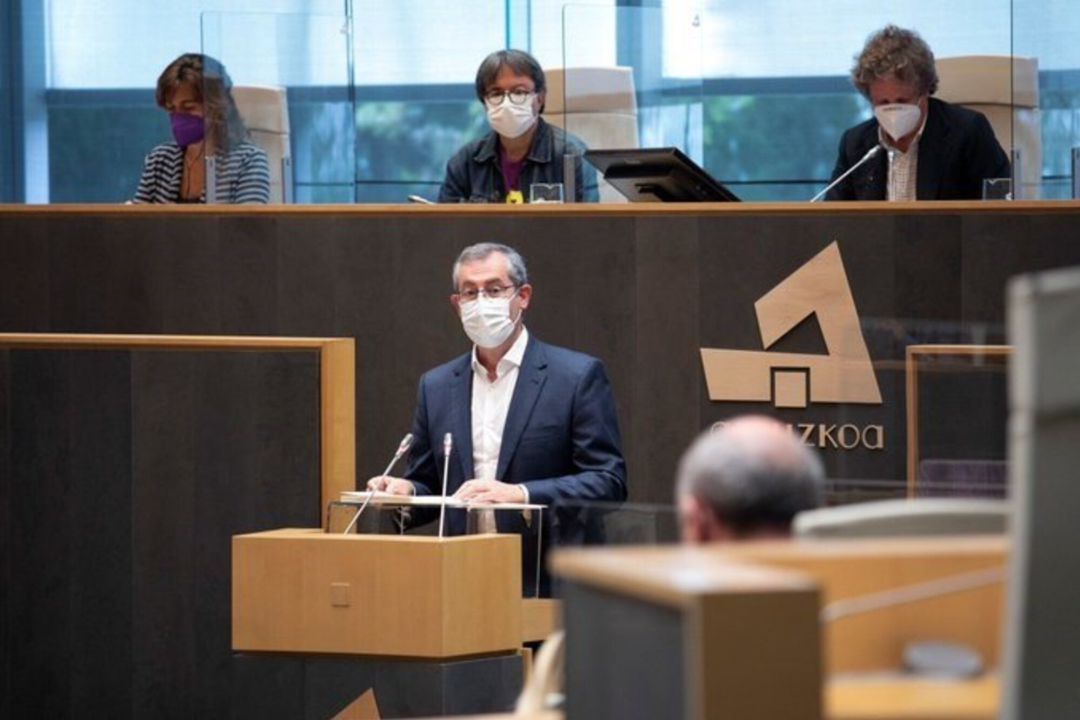 El Diputado General de Gipuzkoa, Markel Olano, durante su discurso El Diputado General de Gipuzkoa, Markel Olano, durante su discurso