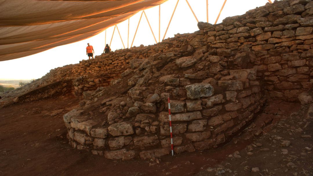 Poblado prehistórico de Villavieja, en Fuentes de Cesna, anejo de Algarinejo (Granada). Está siendo investigado por la Universidad de Granada (UGR) Poblado prehistórico de Villavieja, en Fuentes de Cesna, anejo de Algarinejo (Granada). Está siendo investigado por la Universidad de Granada (UGR)