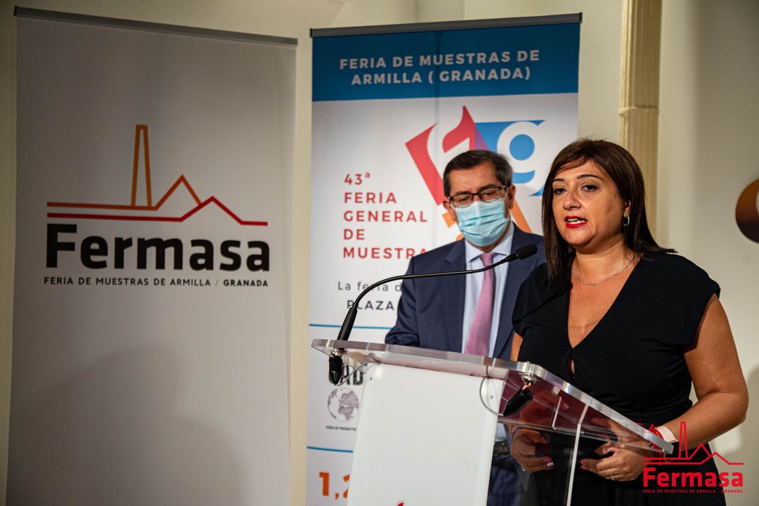La alcaldesa de Armilla y presidenta de Fermasa, Loli Cañavate, en la presentación de la Feria General de Muestras, junto al presidente de la Diputación de Granada, José Entrena La alcaldesa de Armilla y presidenta de Fermasa, Loli Cañavate, en la presentación de la Feria General de Muestras, junto al presidente de la Diputación de Granada, José Entrena