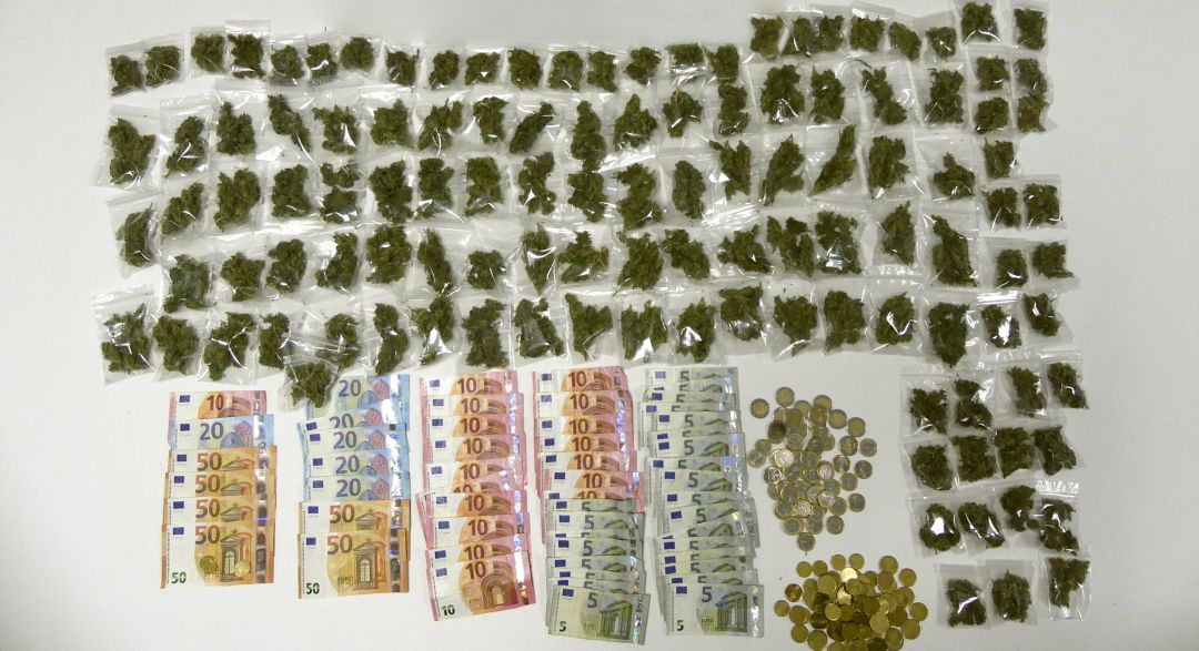 Desarticulado un punto de venta de marihuana al menudeo en Estribela Desarticulado un punto de venta de marihuana al menudeo en Estribela